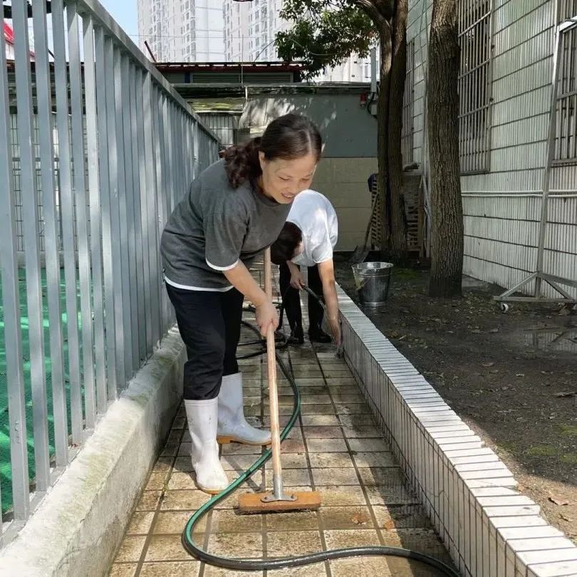 https://ymzxyey.wxlxjy.com/contents/sitefiles2053/10268281/images/37173210.jpg