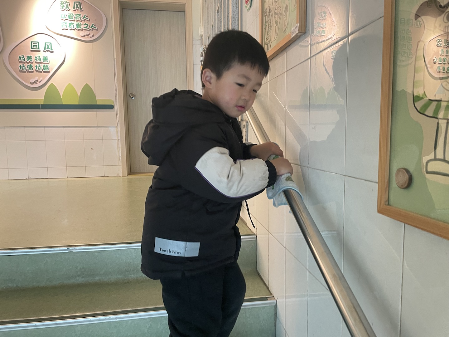 https://ymzxyey.wxlxjy.com/contents/sitefiles2061/10309846/images/41702082.jpg
